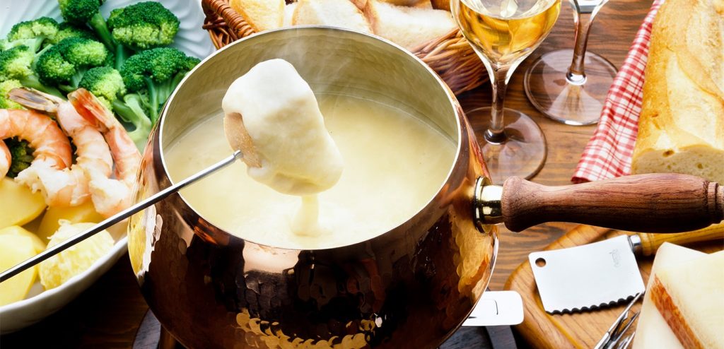 Best Things to Serve With Cheese Fondue